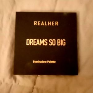 Realher eyeshadow palette